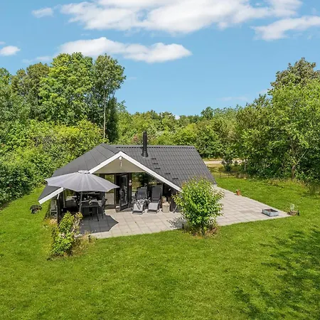 2 Bedroom Gorgeous In *